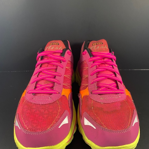 Women’s size 6 Skechers go walk flash - Picture 4 of 6